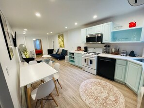 Microwave, oven, stovetop, dishwasher
