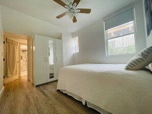 2 chambres, fer et planche à repasser, Wi-Fi, draps fournis
