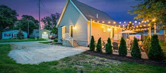 Cedar Point/Kalahari/Sports Force/Hot tub/Firepit/EV/Pets/Beach/Fireplace/Park