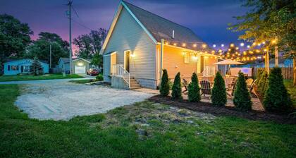 Cedar Point/Kalahari/Sports Force/Hot tub/Firepit/EV/Pets/Beach/Fireplace/Park