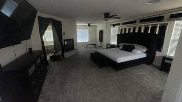 5 bedrooms, iron/ironing board, WiFi, bed sheets