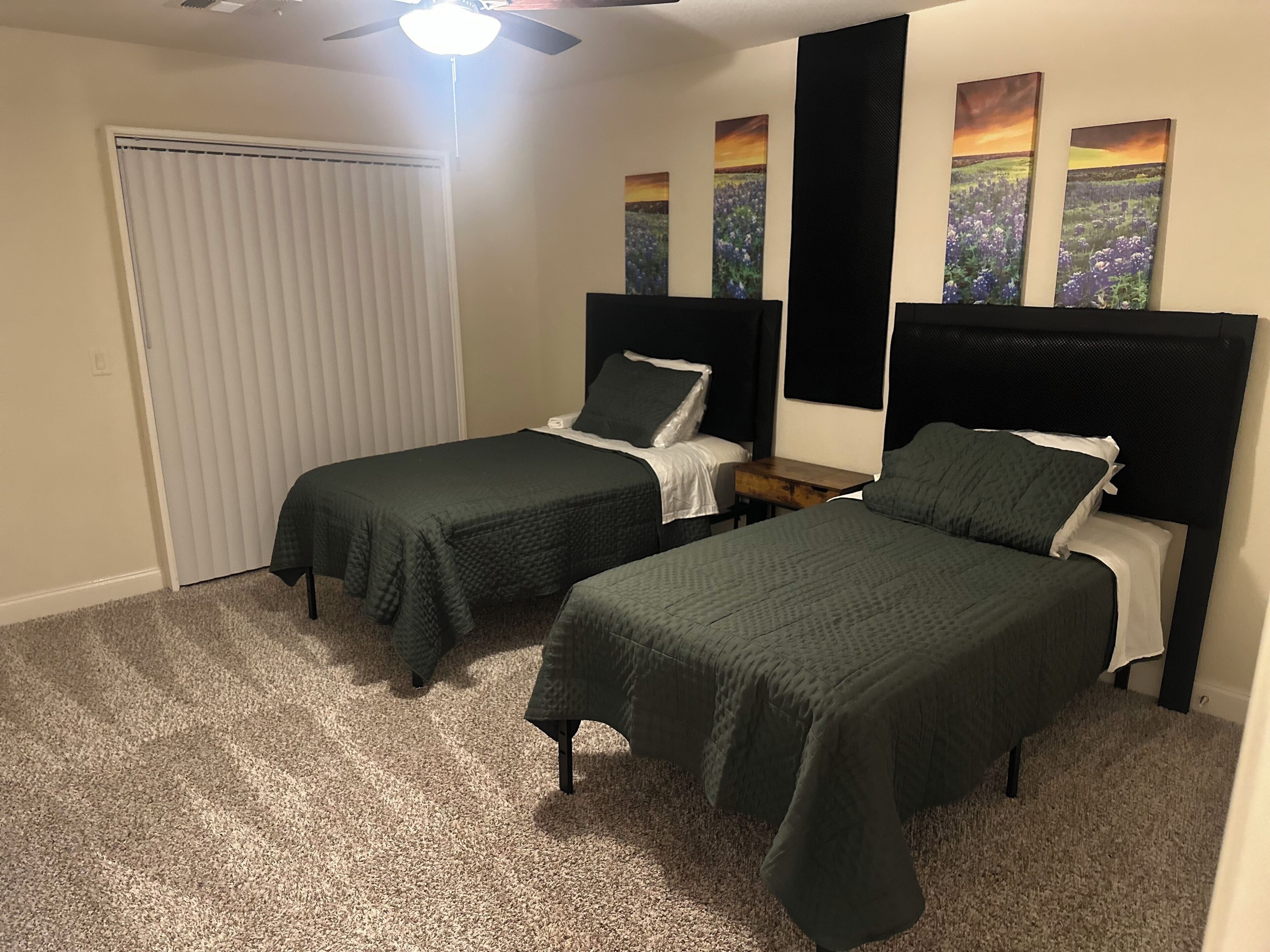 5 bedrooms, iron/ironing board, WiFi, bed sheets