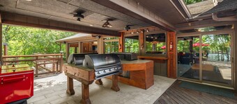 NEW: "Cool Goose Landing" | Lakefront w/ Private Dock, Games, Event Space & More!