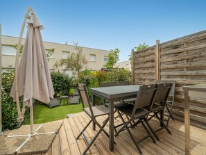 Outdoor dining - Villa 6 pers with pool near the beach (Sérignan)