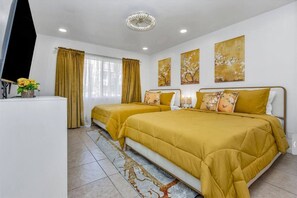 2 habitaciones, escritorio, tabla de planchar con plancha y wifi 