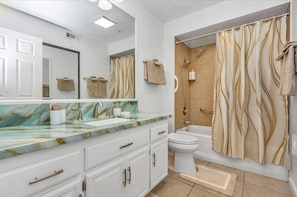 Douche, serviettes fournies