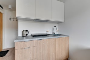 Fridge, microwave, stovetop