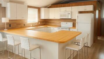 Microwave, oven, stovetop, dishwasher