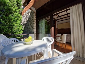Outdoor dining - Apartment 2390/159133 (Istria - Labin), 6000m from the beach (Labin)