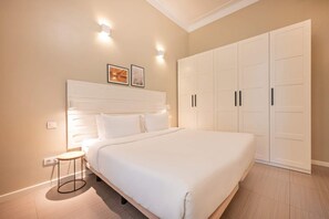 5 bedrooms, desk, iron/ironing board, free WiFi