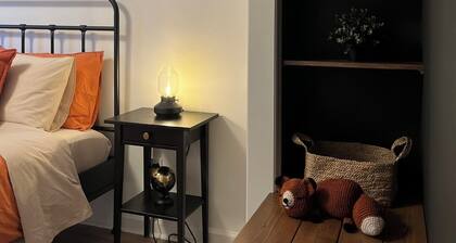 The Fox Den
1 Queen Bedroom at the Lake House