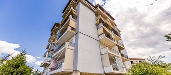 Hillside Apartment Gjirokast r
