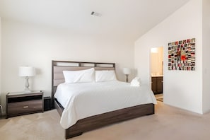 3 bedrooms, iron/ironing board, WiFi, bed sheets