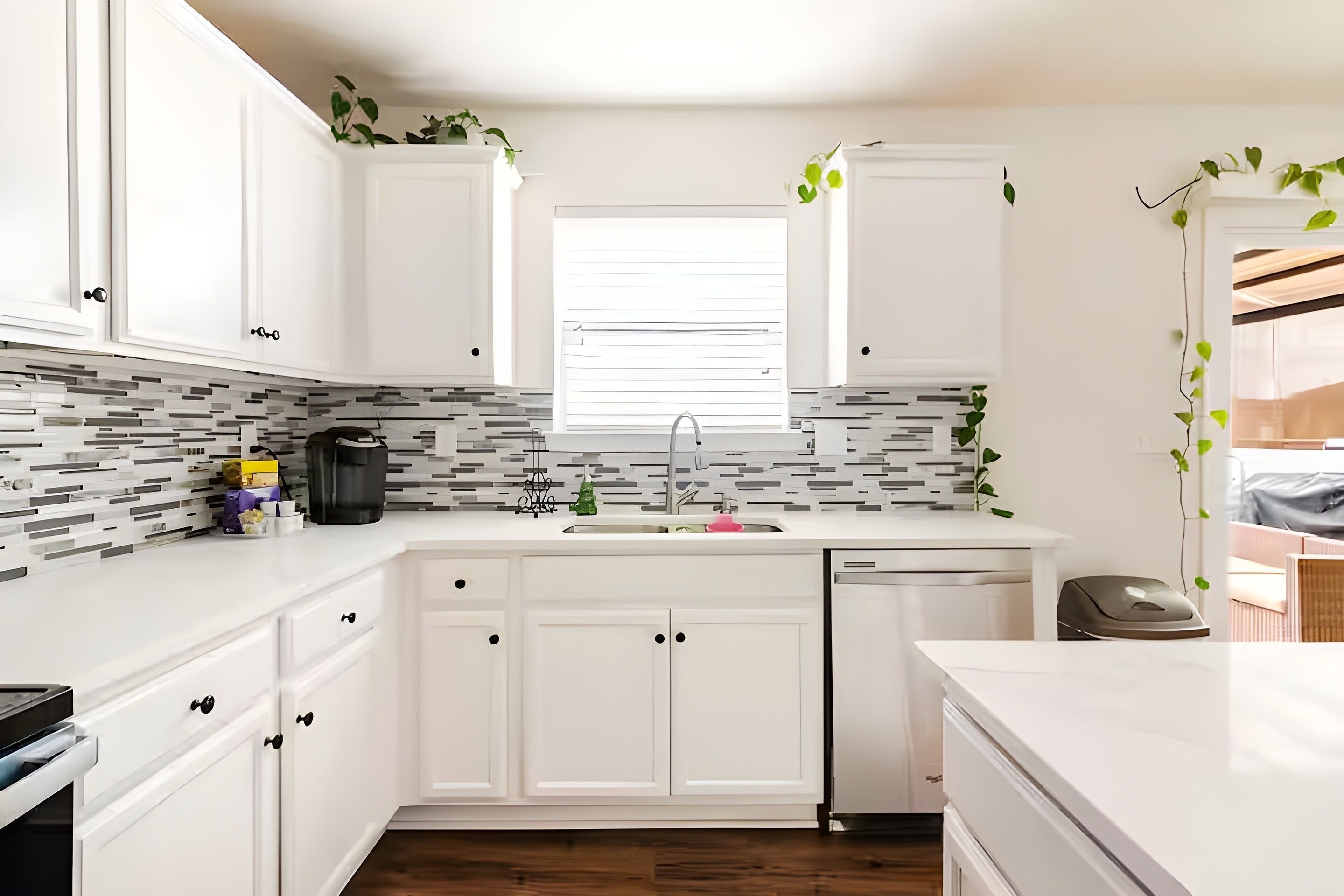 Mikrowelle, Ofen, Herdplatte, Geschirrspüler