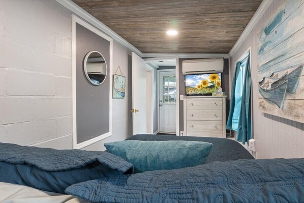 2 habitaciones, tabla de planchar con plancha y wifi gratis 