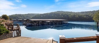 LazyDays Pet-Friendly Condo w/ Pool & Playground at 3M