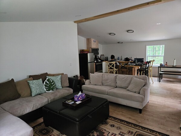 Smart TV, DVD player