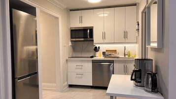 Microwave, stovetop, dishwasher