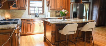 Charming country style 3-bedroom house in fabulous Suwanee with AC, WiFi