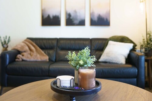 2BR/2.5BA 15 Min. Silverwood,  9 Min. Hayden Lake