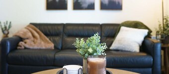 2BR/2.5BA 15 Min. Silverwood,  9 Min. Hayden Lake