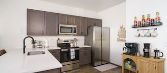 2BR/2.5BA 15 Min. Silverwood,  9 Min. Hayden Lake