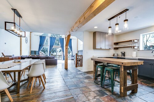 The Northstar Saloon