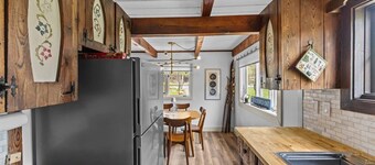 Alpenglow Chalet: Beautiful 5BR w/Pool+Pickleball