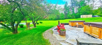 Alpenglow Chalet: Beautiful 4BR w/Pool+Pickleball