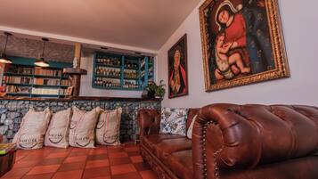 Lobby lounge