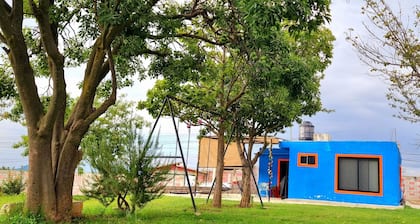 La casita azul (whole house)