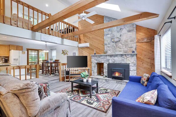 TV connectée, cheminée