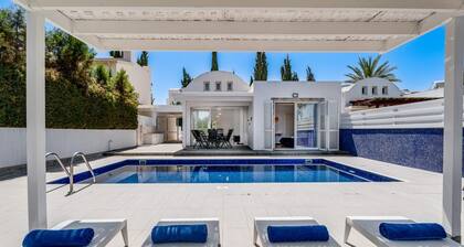 Villa Zina by Ezoria Villas