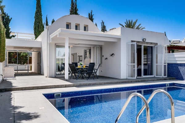 Villa Zina by Ezoria Villas (15158)