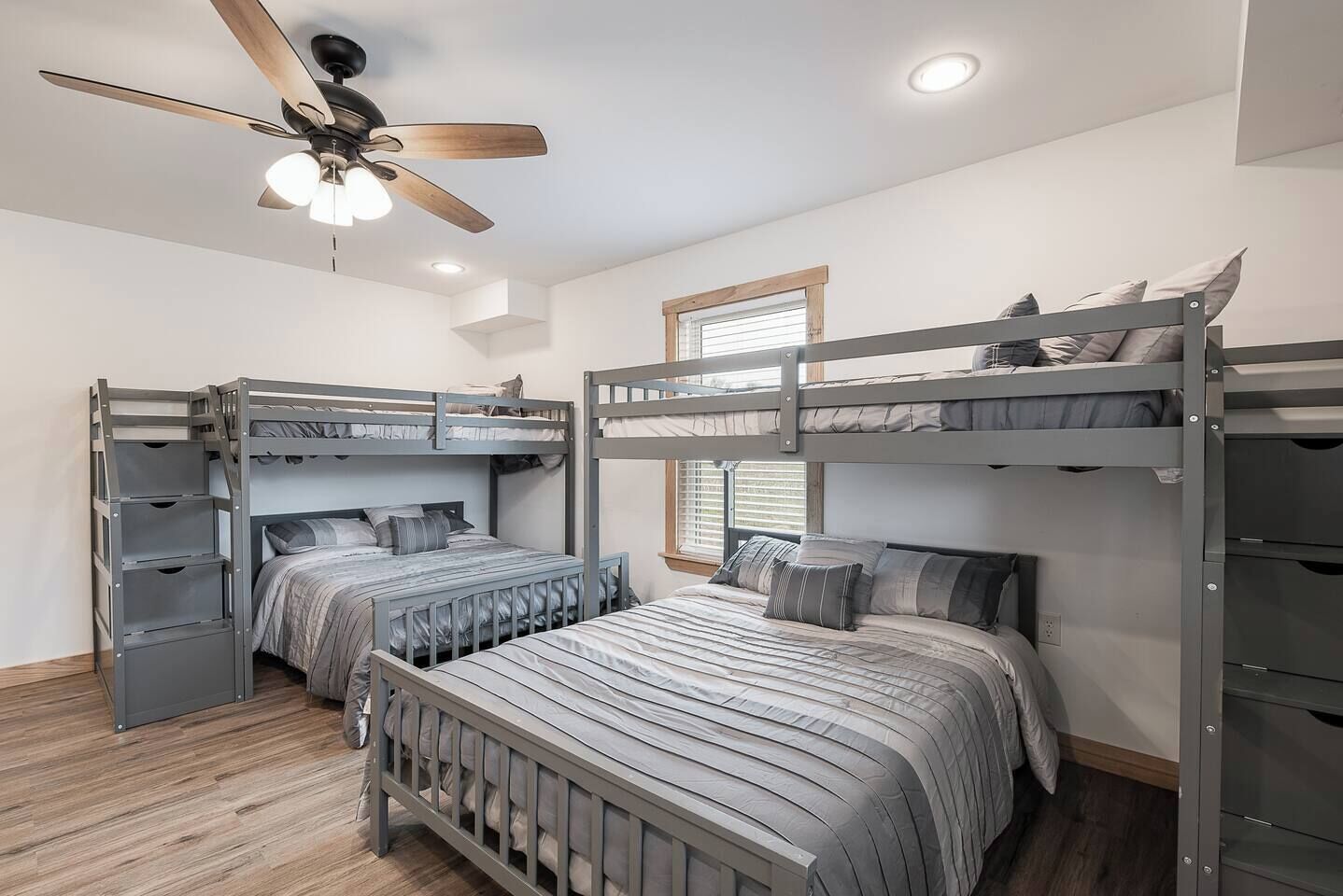 3 bedrooms, iron/ironing board, travel crib, WiFi