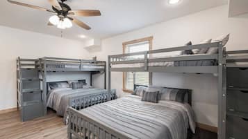 3 bedrooms, iron/ironing board, travel crib, WiFi