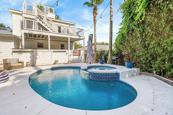 Outdoor pool, a heated pool
