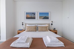 1 chambre, fer et planche à repasser, accès Internet, draps fournis