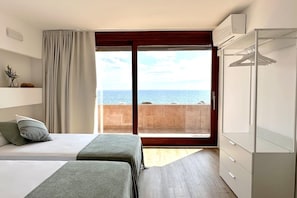 3 chambres, fer et planche à repasser, accès Internet, draps fournis