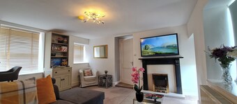 Sea view cottage near snowdon & coastal trails