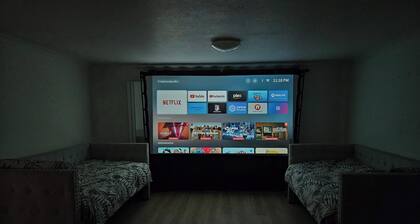 Stay,Work, Relax Ideal for Crews and Long Stays