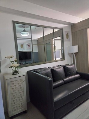 Standard Room, 1 Bedroom | Living area
