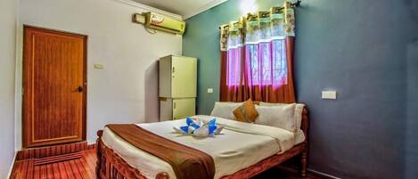 Blackout drapes, soundproofing, iron/ironing board, free WiFi