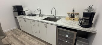 Chic studio in fabulous Homestead with WiFi, AC