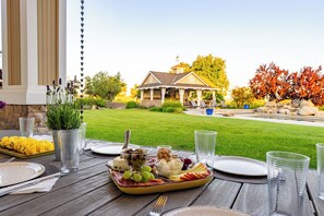 House, Multiple Beds, Pool Access, Pool View (Frontier Resort) | Outdoor dining