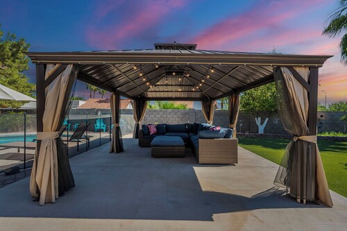 Stylish Family-Friendly Chandler Home • Pool • Minutes to Downtown & Dining