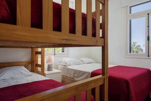 3 dormitorios, tabla de planchar con plancha, wifi y ropa de cama