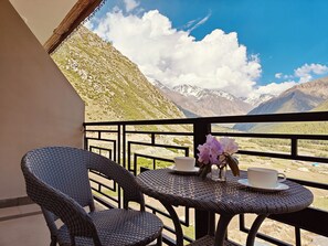 Hill view - Hotel Chitkul (Chitkul)