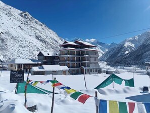 Front of property - Hotel Chitkul (Chitkul)