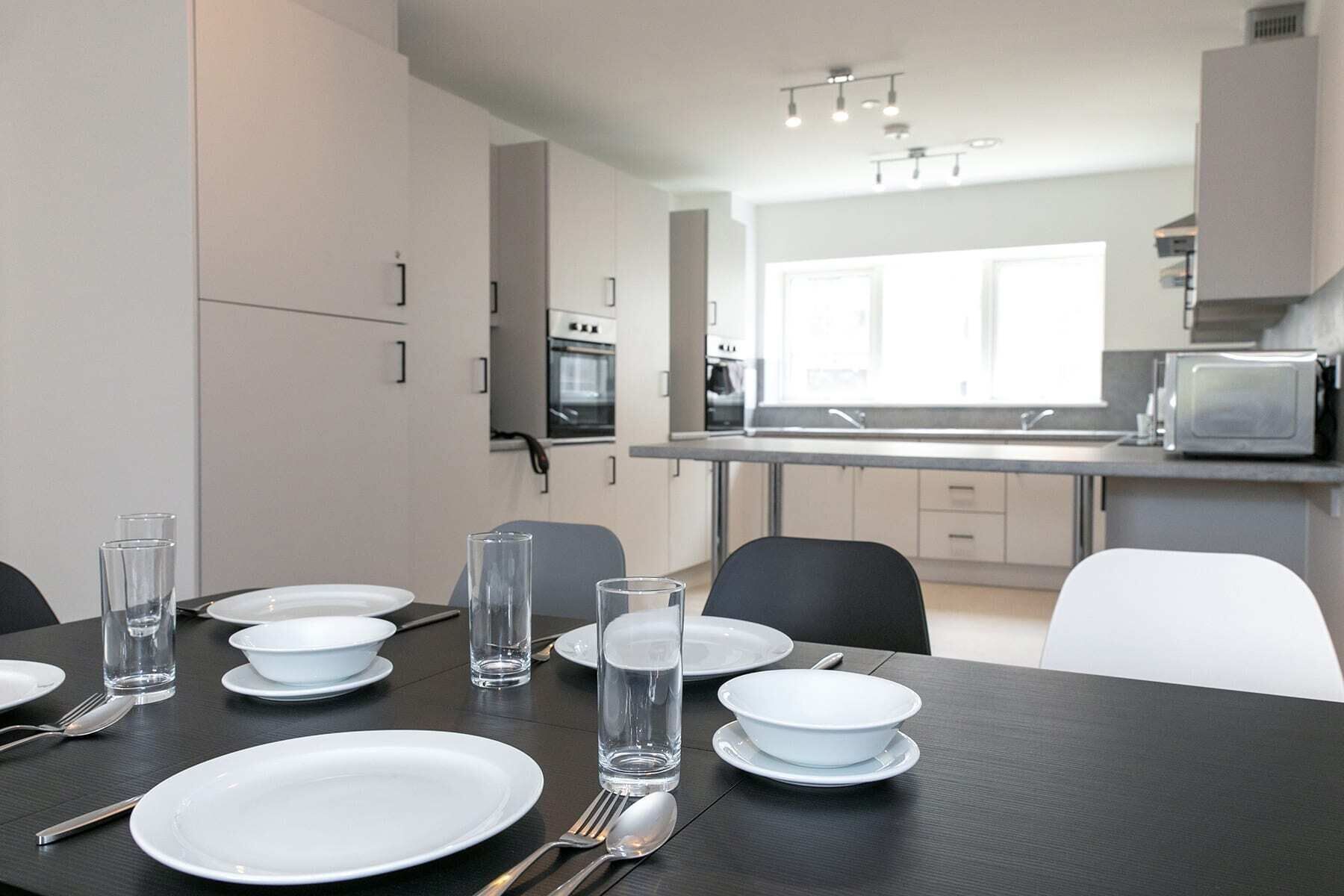 싱글룸, 금연 | 공용 주방